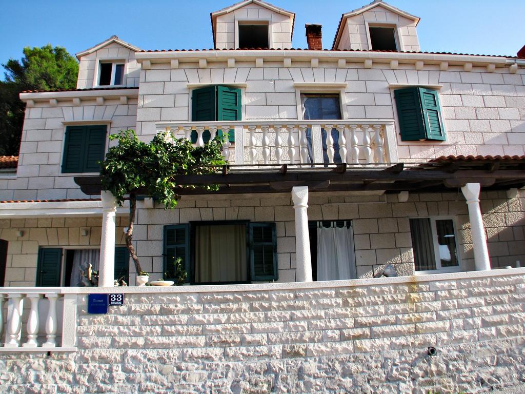 Apartment Martinic Pucisca Kamer foto