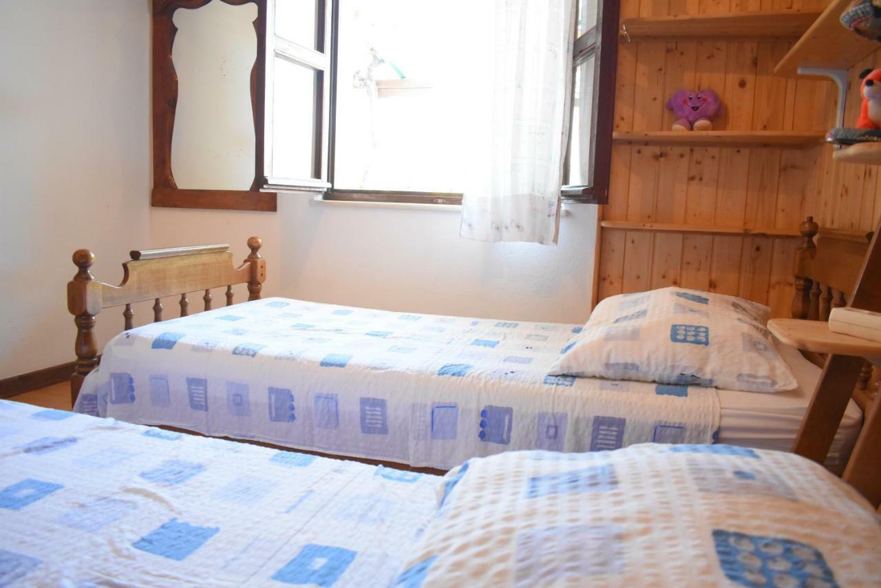 Apartment Martinic Pucisca Buitenkant foto